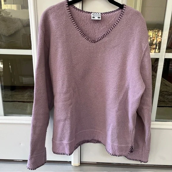 Vintage Columbia Sportswear Lilac V-Neck Sweater - Picture 5 of 9
